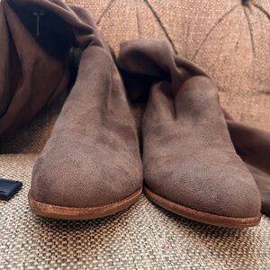 Gianni Bini suede knee high boots.